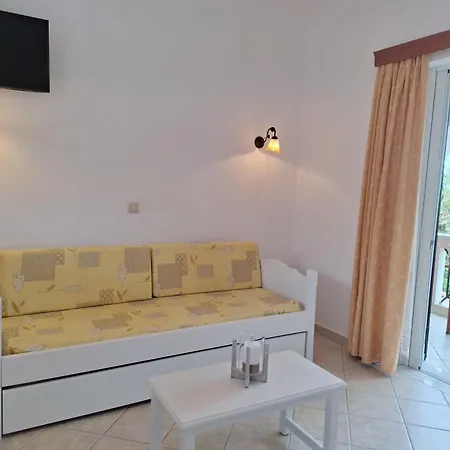 Dionysia Aparthotel Ammoudi